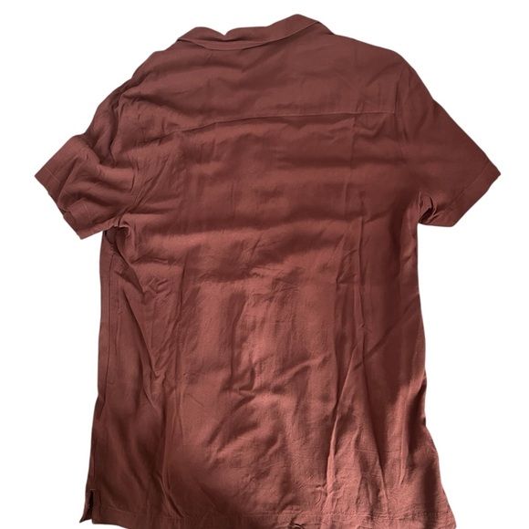 ASOS Short-Sleeve Button-Down Shirt in Maroon - Picture 3 of 3